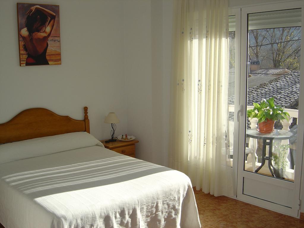 Hostal D'Ernes Alcala del Jucar Phòng bức ảnh
