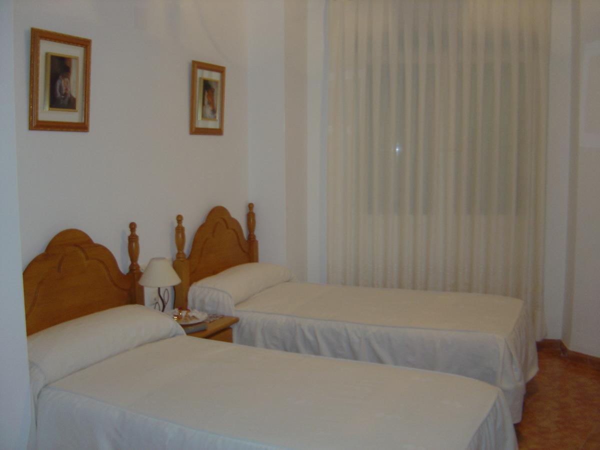 Hostal D'Ernes Alcala del Jucar Ngoại thất bức ảnh